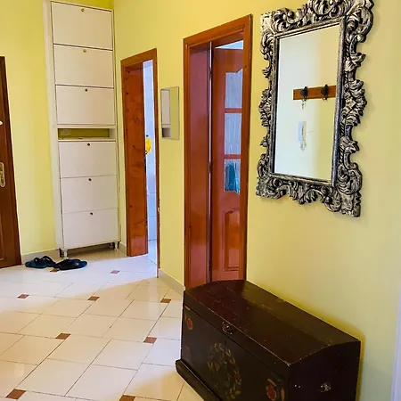 Downtown 2 Bedroom Ac Wifi Tirana