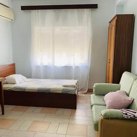 2 Bedroom Ac Wifi Apartment
