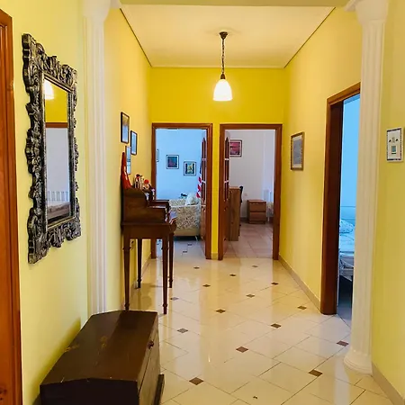 Downtown 2 Bedroom Ac Wifi Tirana