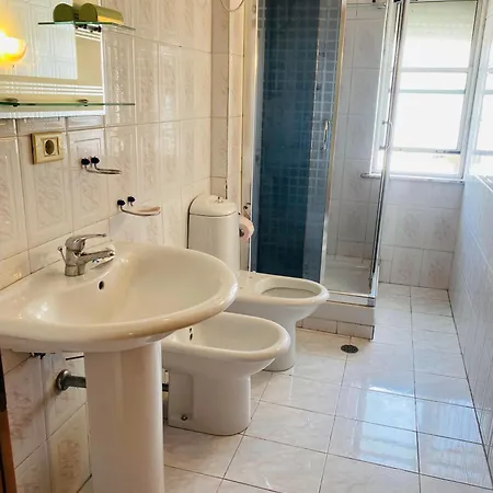 2 Bedroom Ac Wifi * Tirana